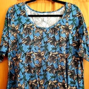 2x Lularoe Perfect T